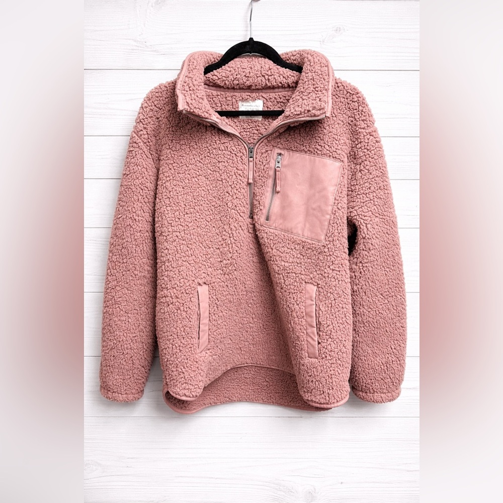 Abercrombie & Fitch mauve Sherpa pullover